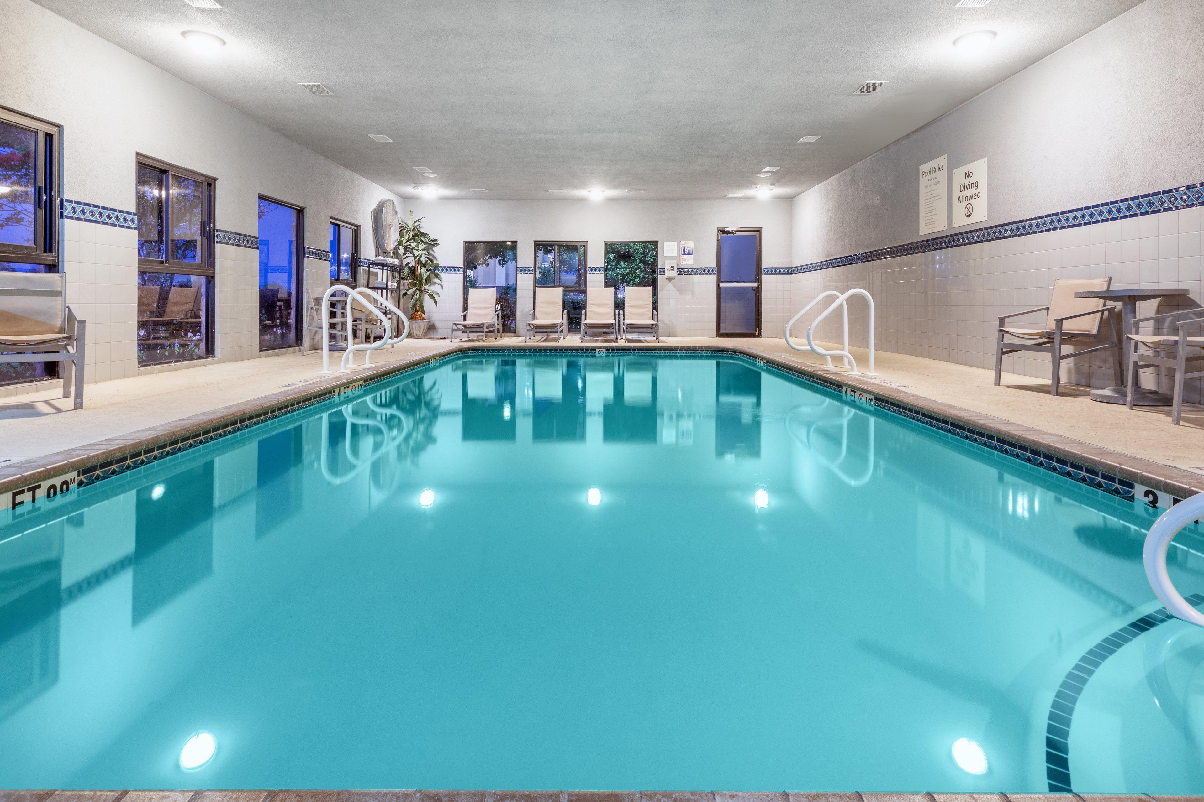 Express & Austin Ne-hutto By Ihg